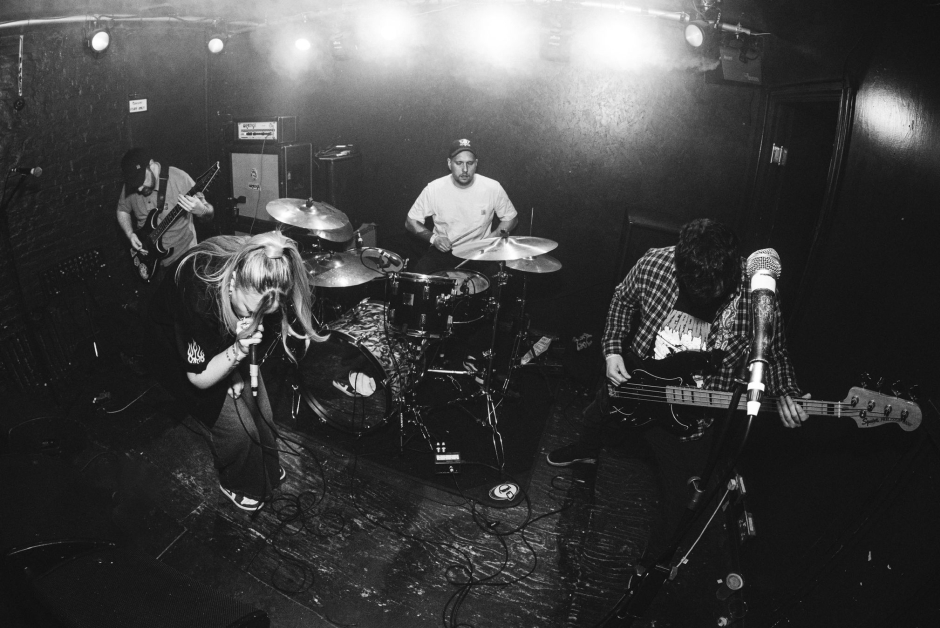 FALSEREALITYlive