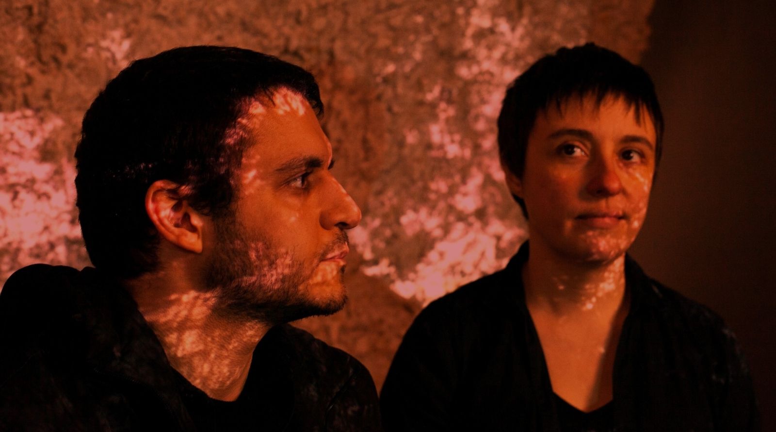 Post-rock duo FIRST DRAFT announce a new album and unveil a hard-hitting, committed first single “Paralysis Kingdom”.